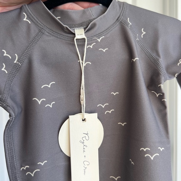 🏝️Rylee + Cru Seagull Grey Rashguard Swim and Shorts Set NWT - Picture 6 of 8